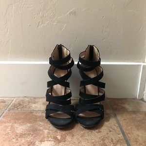 Glaze black heels